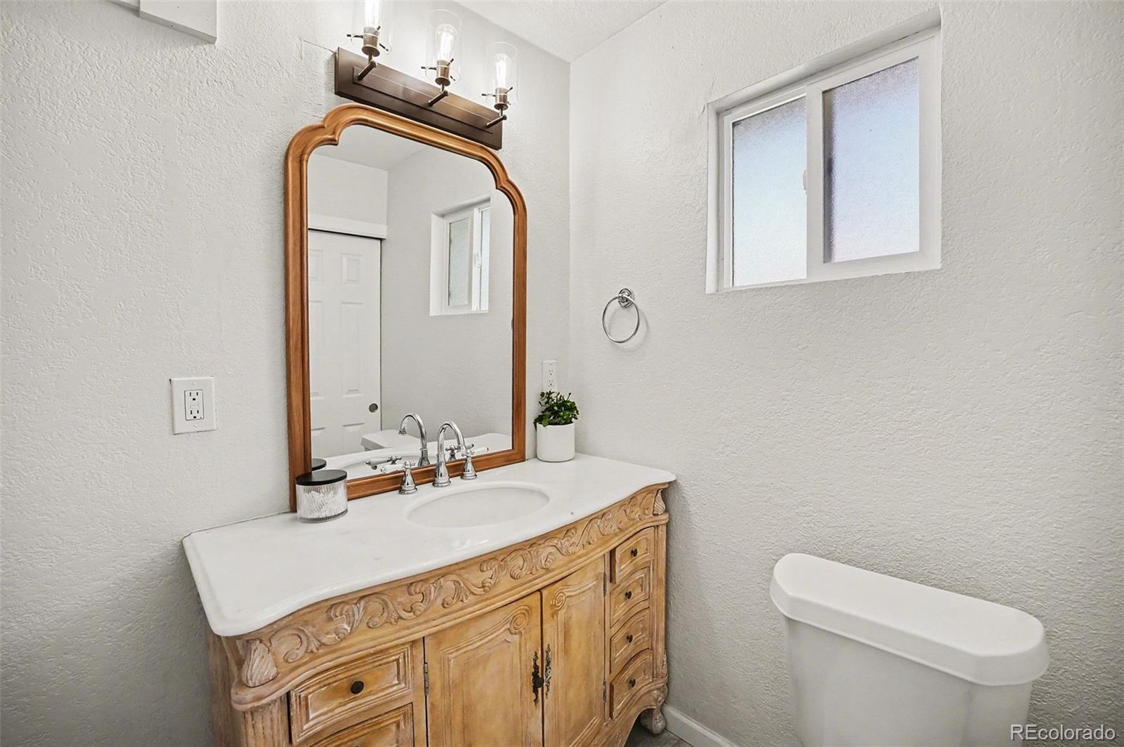 MLS Image #14 for 8207  high street,denver, Colorado