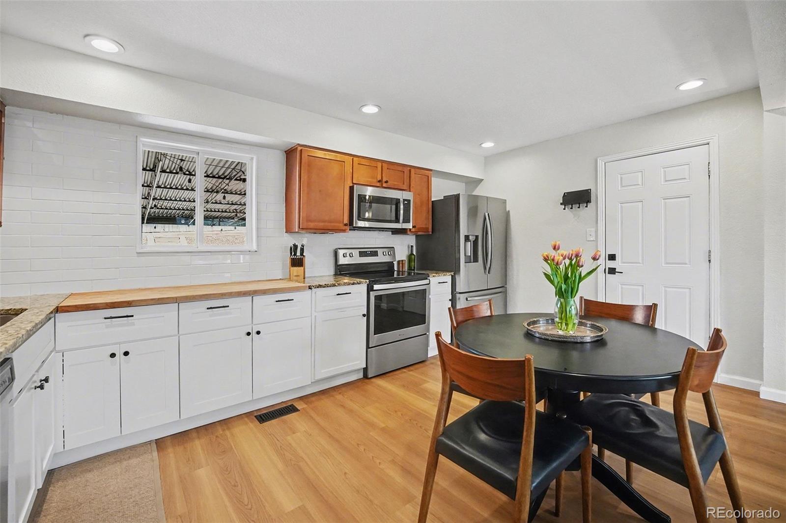 MLS Image #8 for 8207  high street,denver, Colorado
