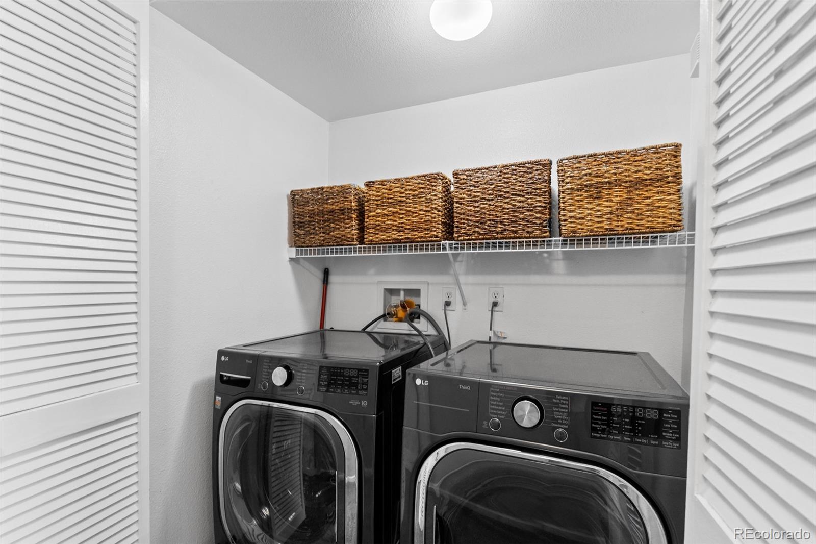 MLS Image #24 for 5443 s dover street 204,denver, Colorado