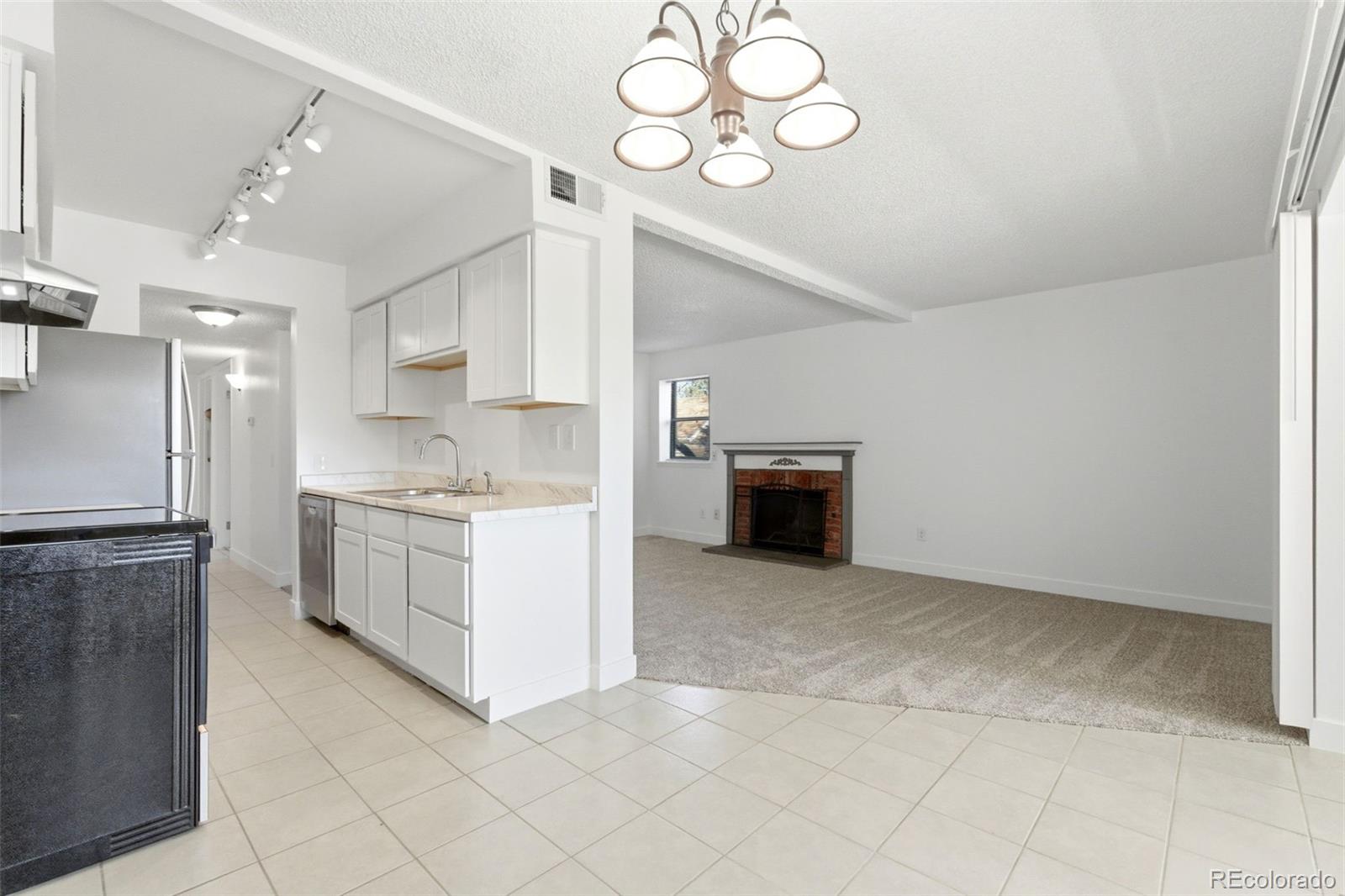 MLS Image #5 for 3868 s fraser street,aurora, Colorado