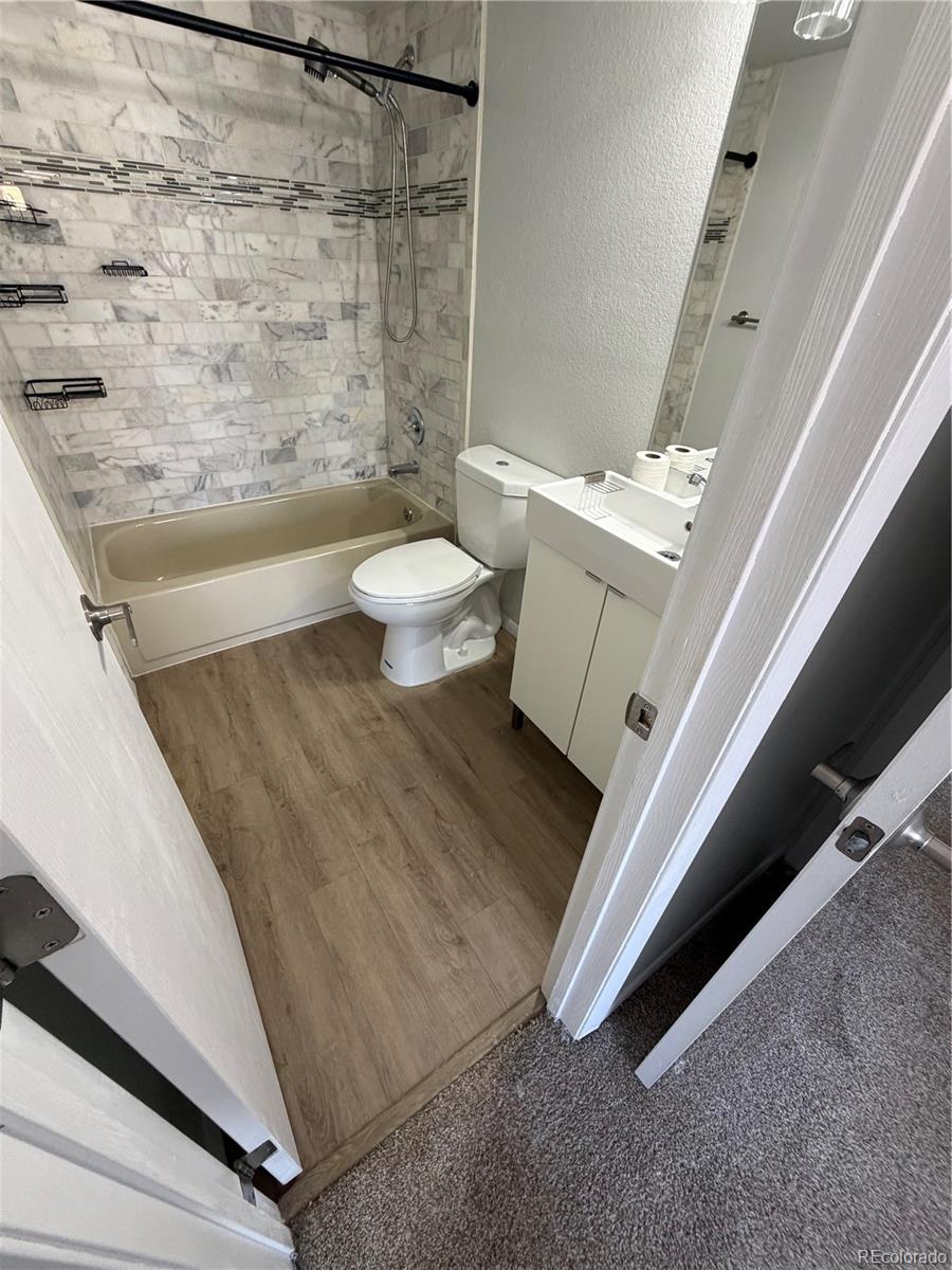MLS Image #10 for 8741  dawson street 204,denver, Colorado