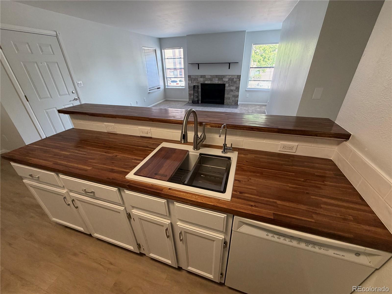 MLS Image #5 for 8741  dawson street 204,denver, Colorado
