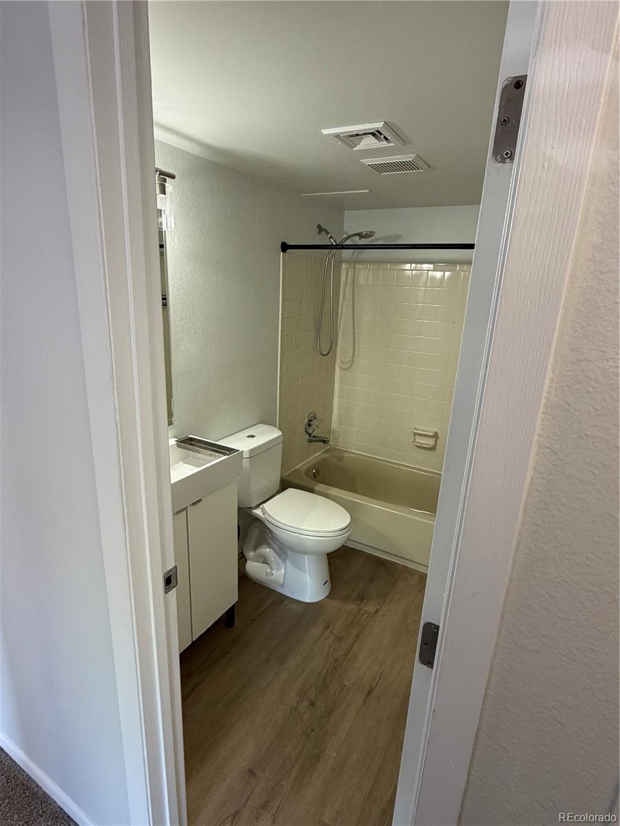 MLS Image #8 for 8741  dawson street 204,denver, Colorado