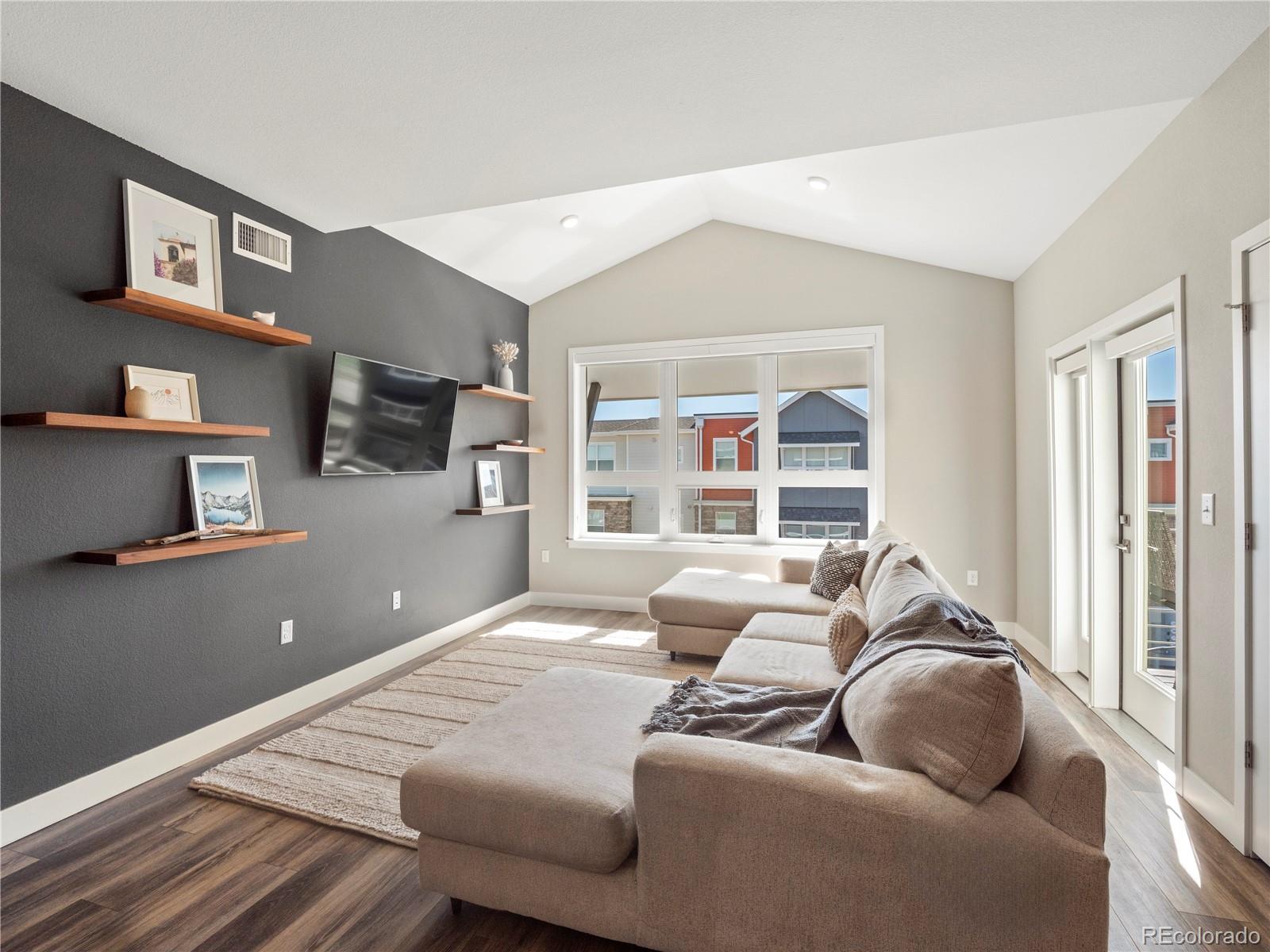 MLS Image #2 for 210 s cherrywood drive,lafayette, Colorado