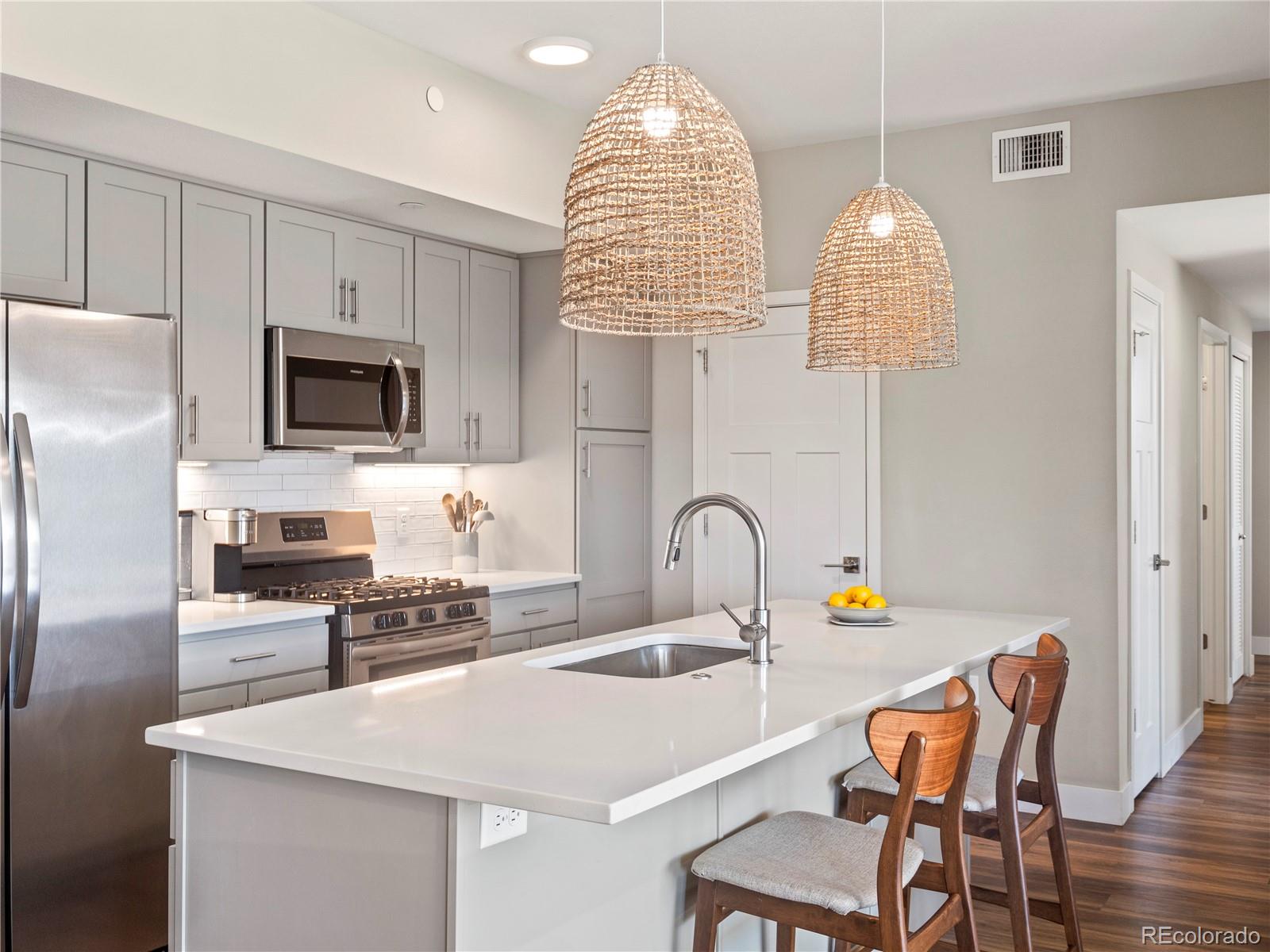MLS Image #4 for 210 s cherrywood drive,lafayette, Colorado