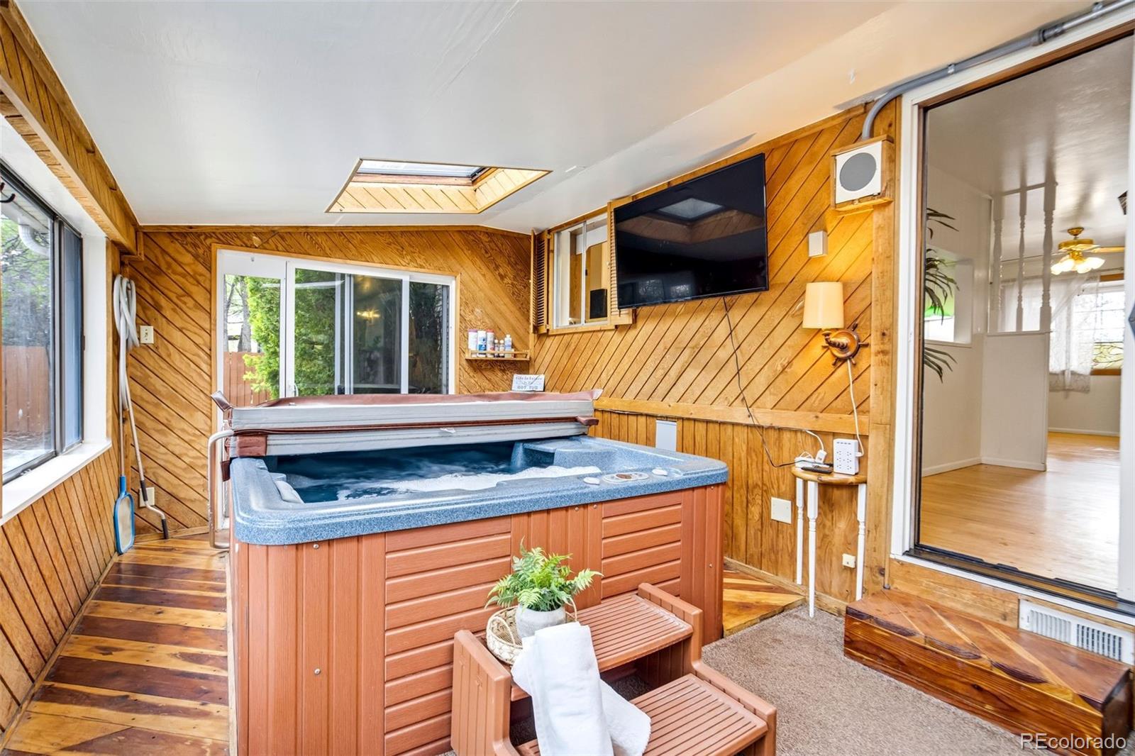 MLS Image #10 for 1610  dixon drive,colorado springs, Colorado