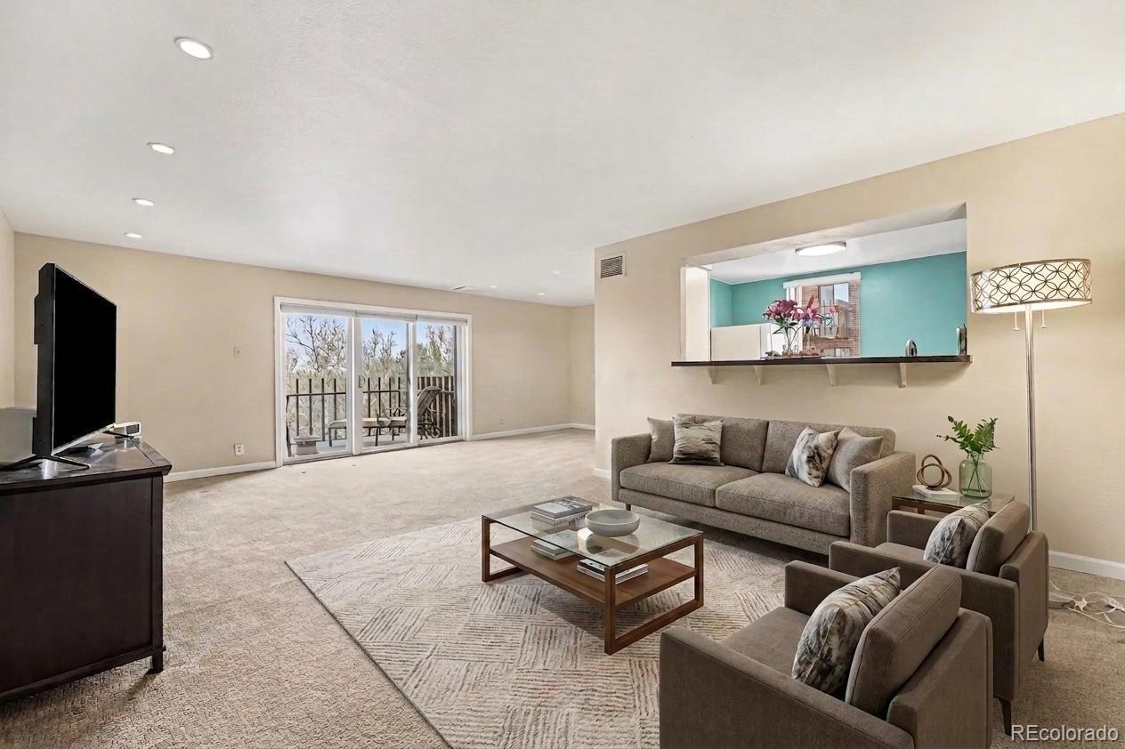 MLS Image #2 for 460 s marion parkway 753,denver, Colorado