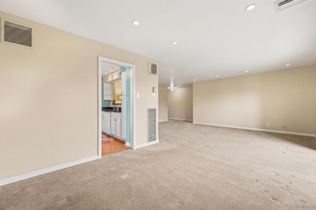 MLS Image #4 for 460 s marion parkway 753,denver, Colorado