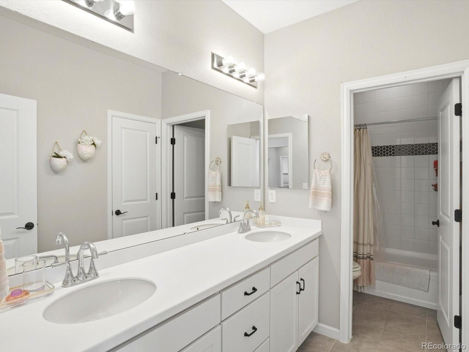 MLS Image #28 for 7064 s vandriver court,aurora, Colorado