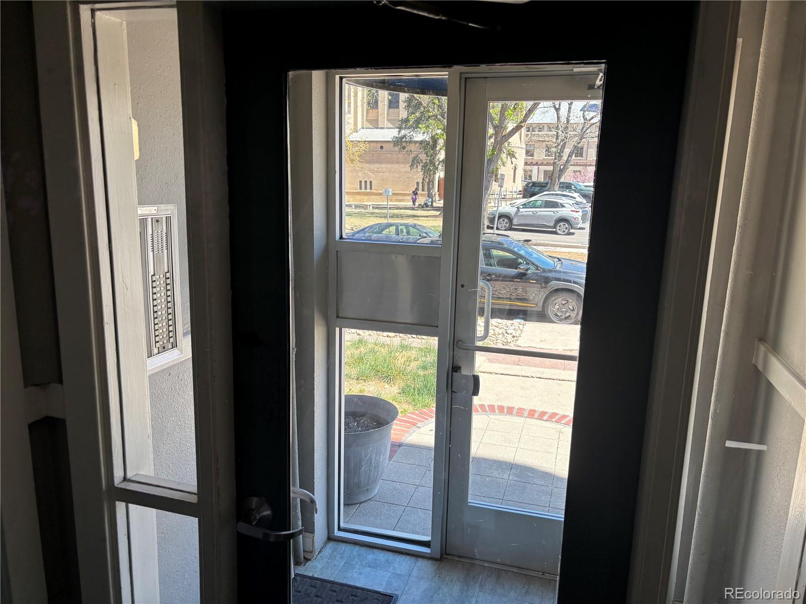 MLS Image #13 for 1341 n washington street 3,denver, Colorado