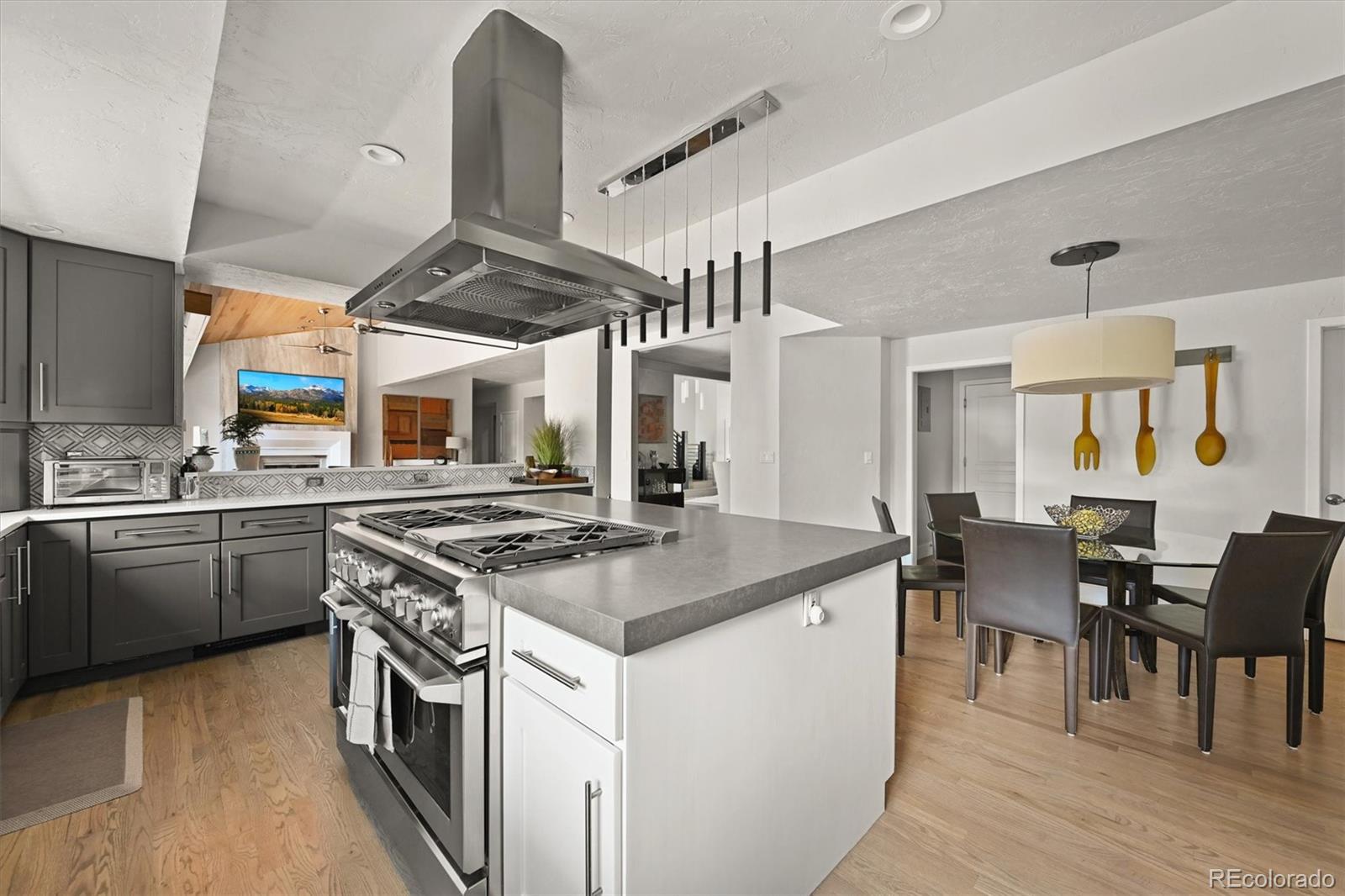 MLS Image #5 for 4181 s ivy lane,cherry hills village, Colorado