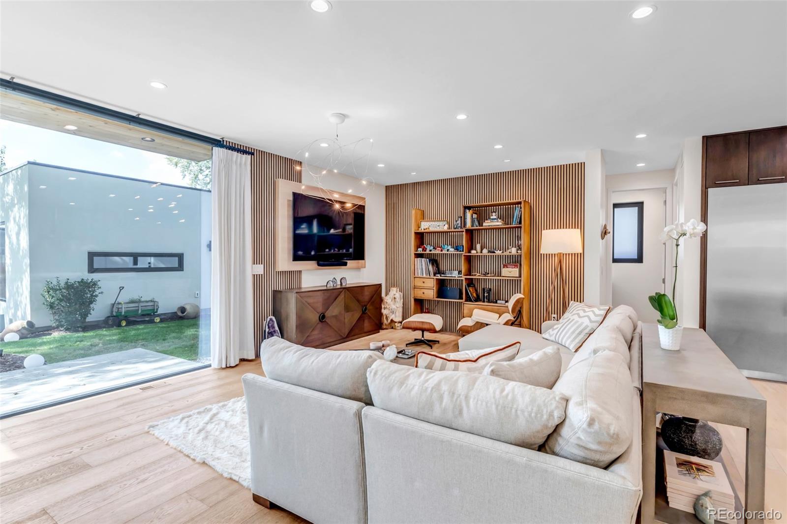 MLS Image #10 for 1375 s elizabeth street,denver, Colorado