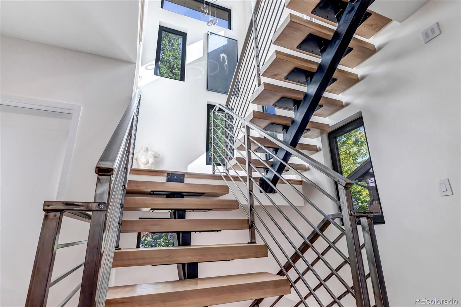 MLS Image #15 for 1375 s elizabeth street,denver, Colorado