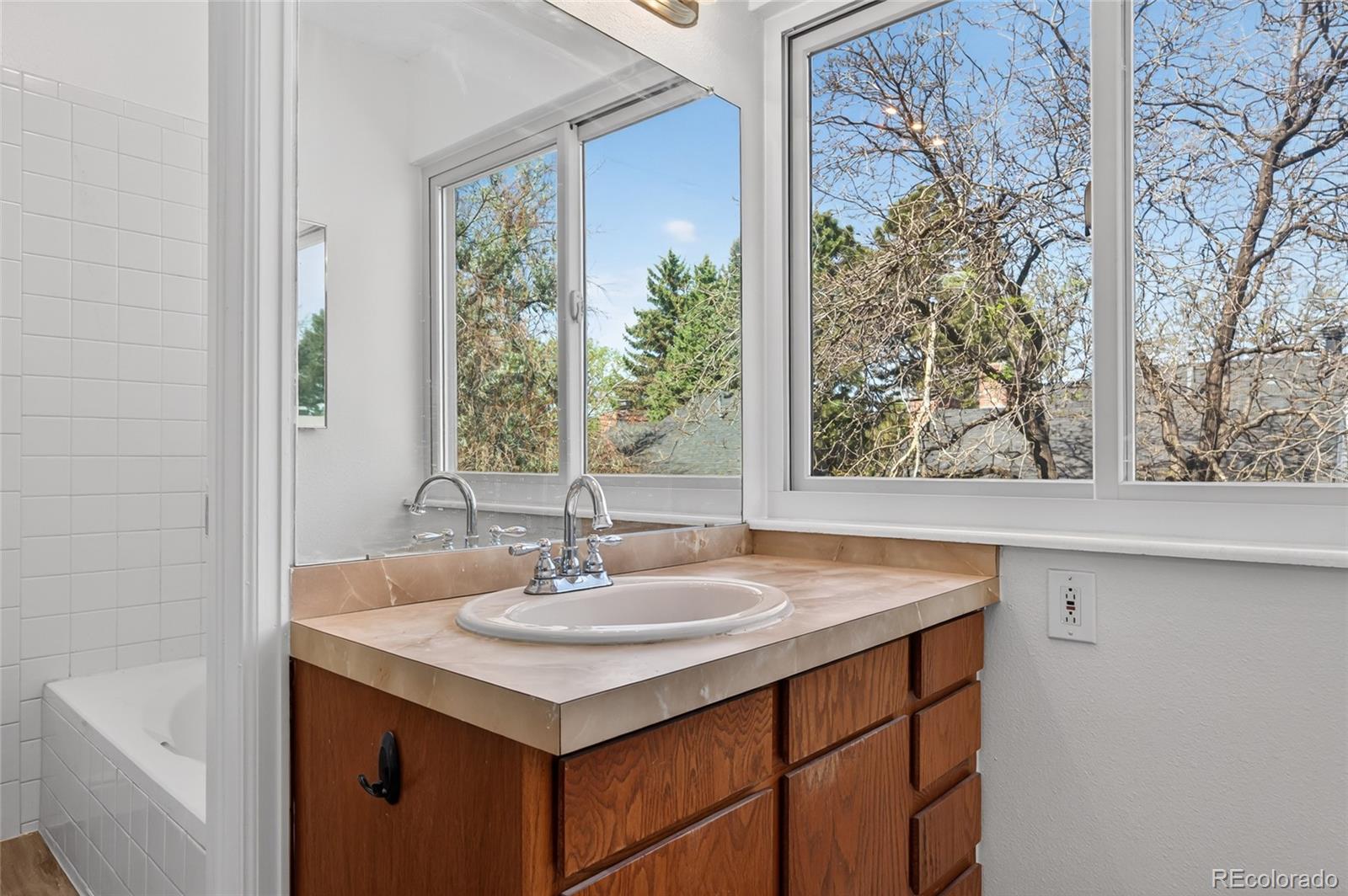 MLS Image #13 for 11648 e cedar avenue,aurora, Colorado