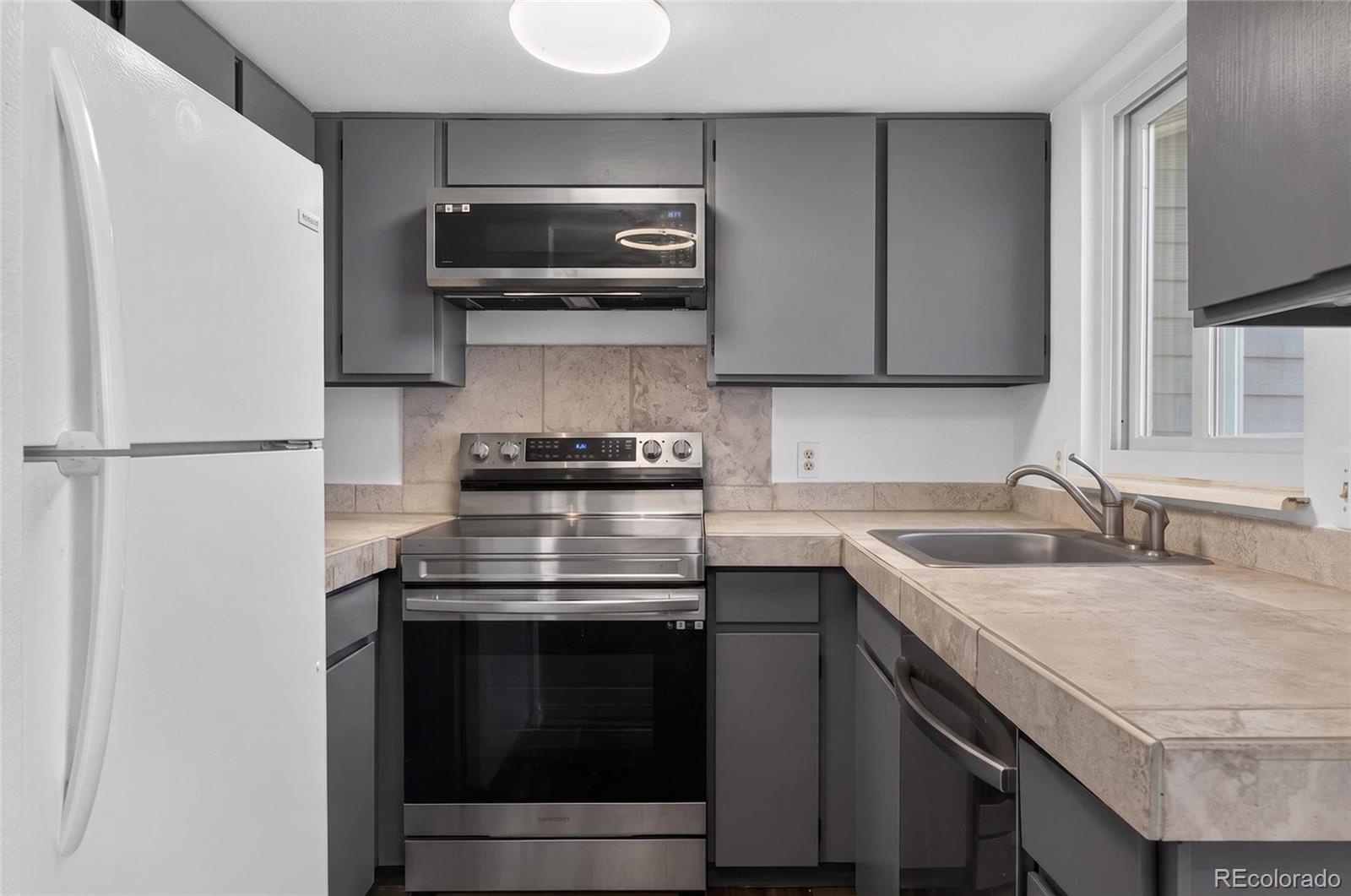 MLS Image #24 for 11648 e cedar avenue,aurora, Colorado
