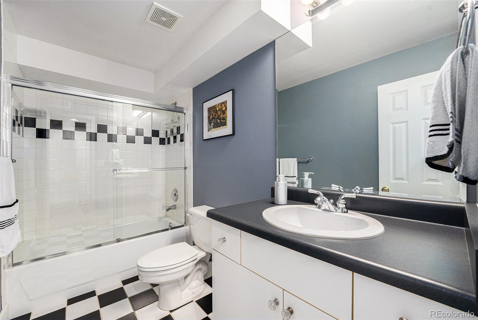 MLS Image #17 for 5787 e 9th avenue,denver, Colorado