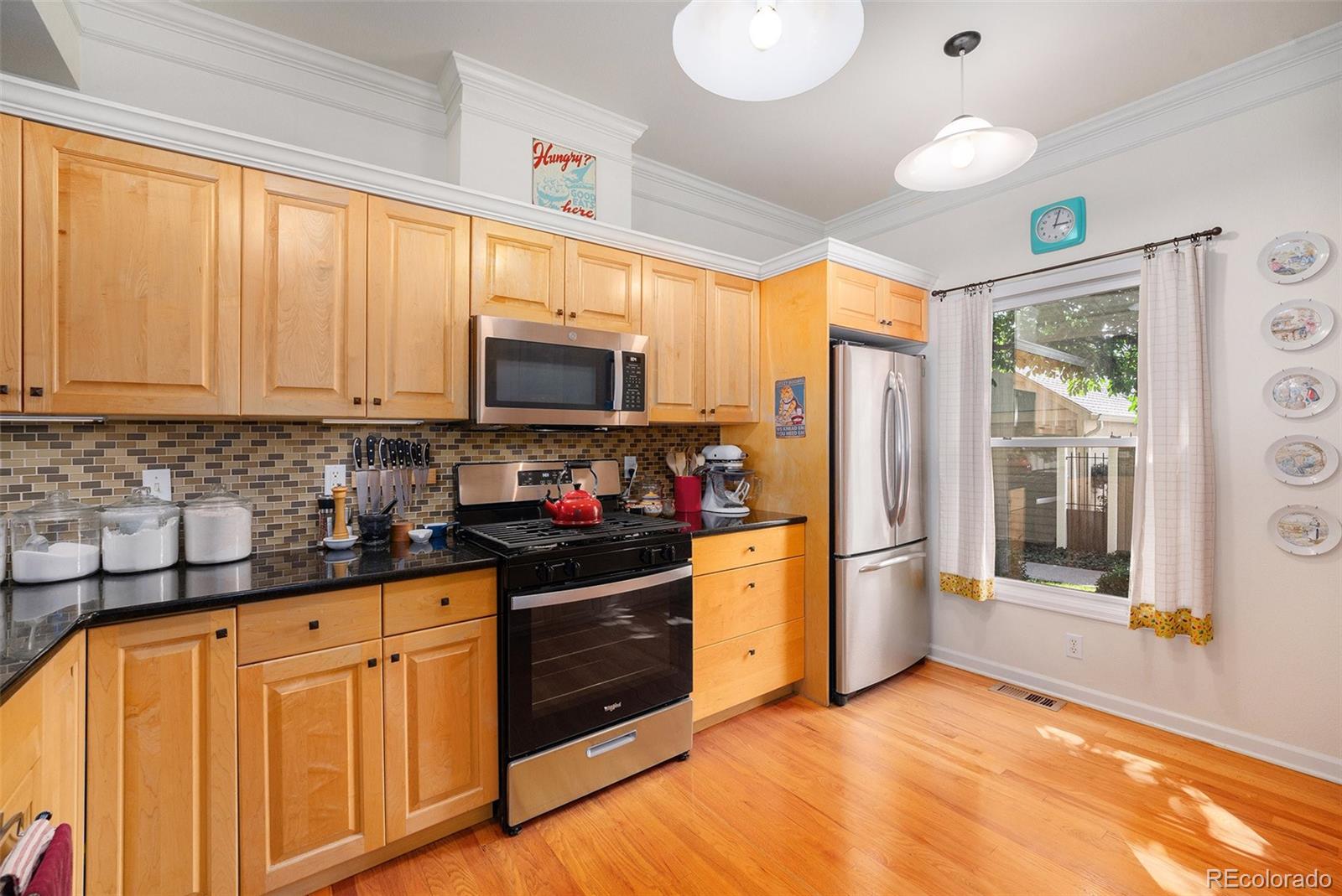 MLS Image #5 for 5787 e 9th avenue,denver, Colorado