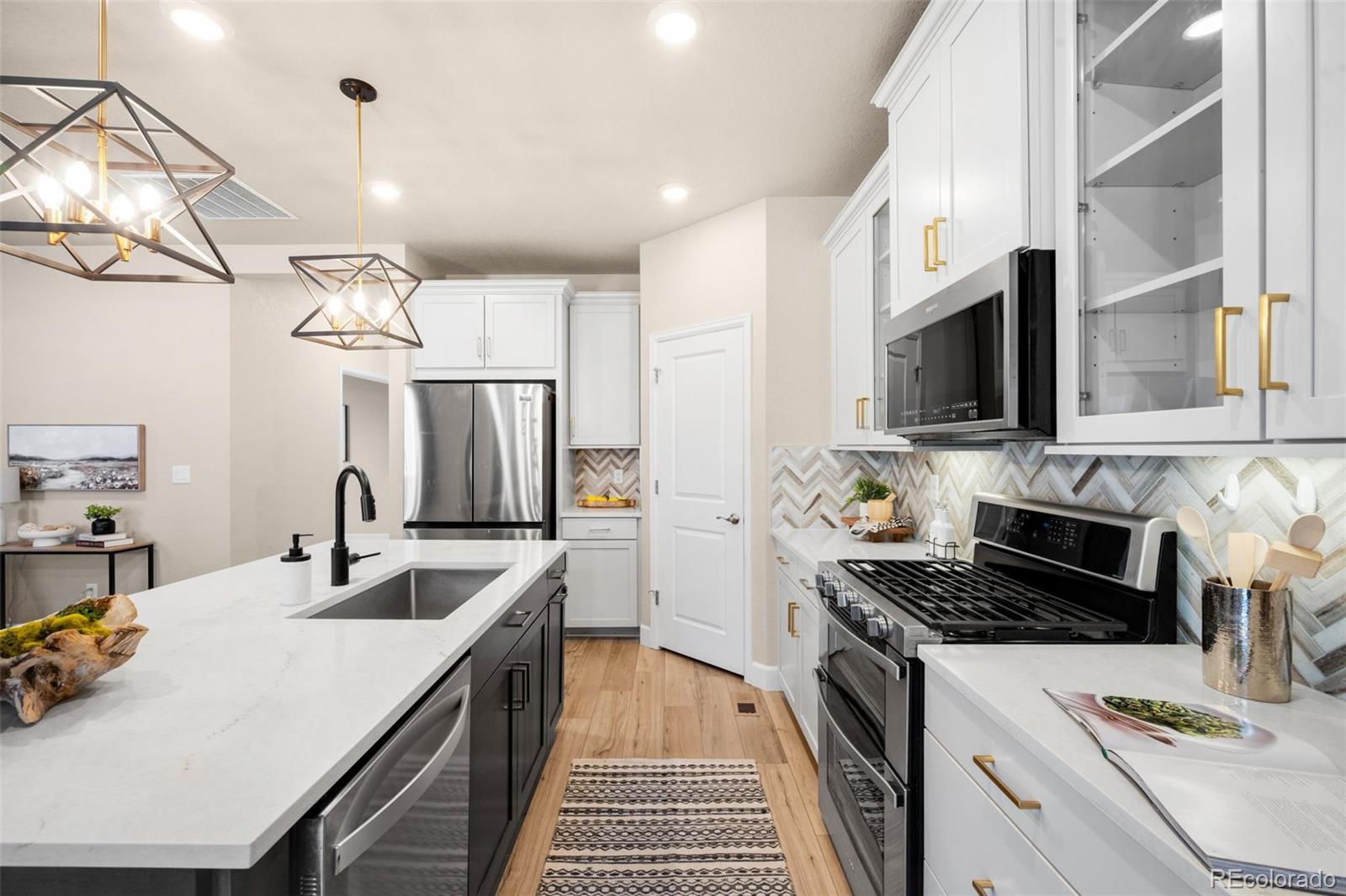 MLS Image #10 for 9792  banner peak street,littleton, Colorado