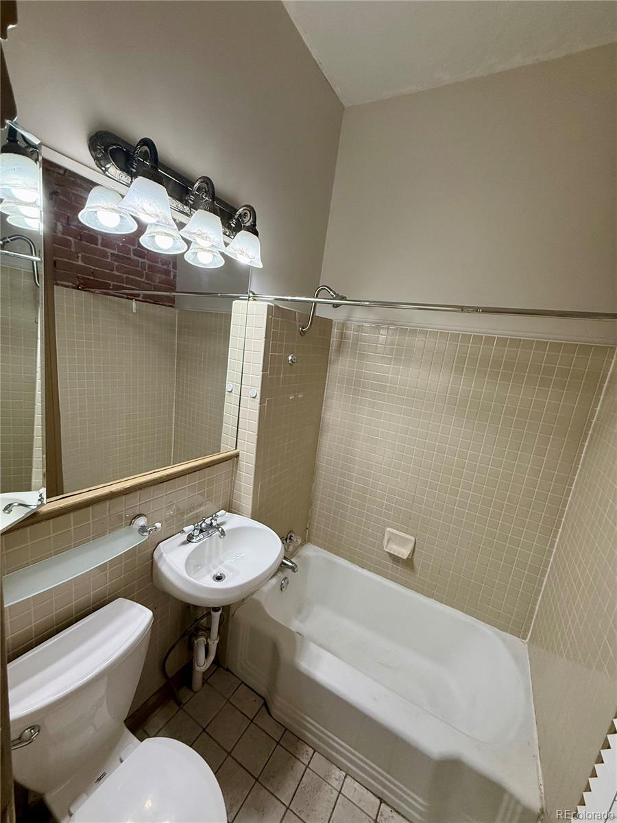 MLS Image #9 for 2431  tremont place,denver, Colorado