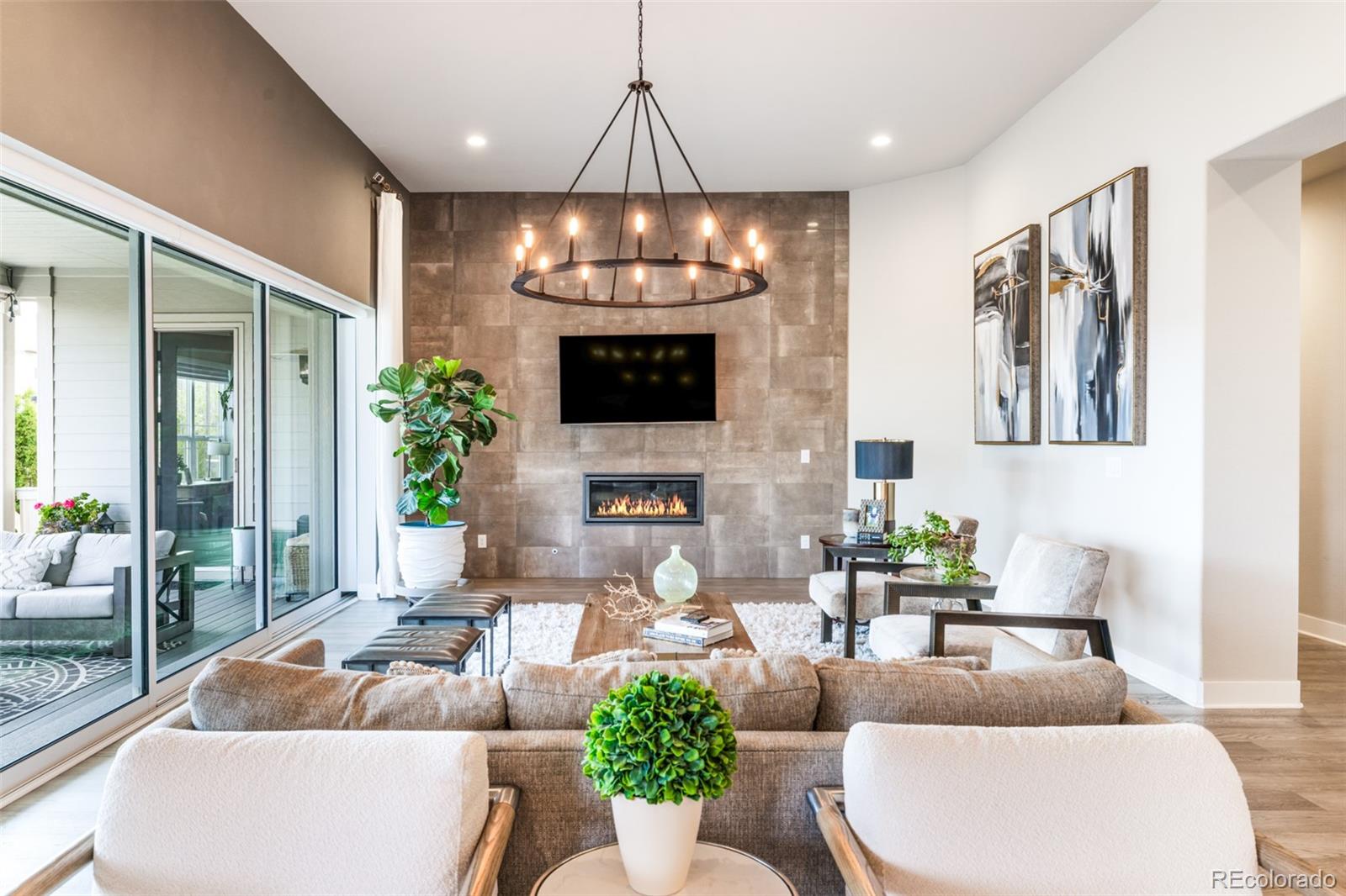 MLS Image #14 for 27681 e lakeview drive,aurora, Colorado