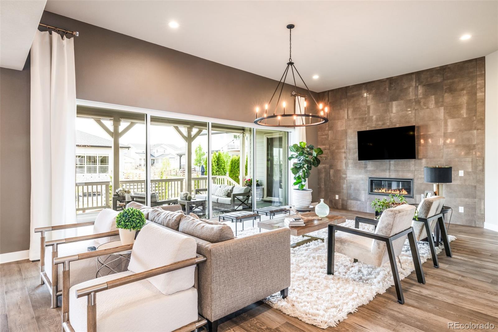 MLS Image #15 for 27681 e lakeview drive,aurora, Colorado