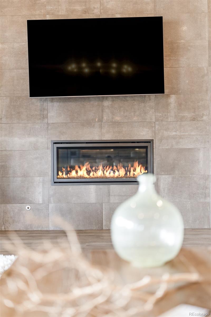 MLS Image #18 for 27681 e lakeview drive,aurora, Colorado