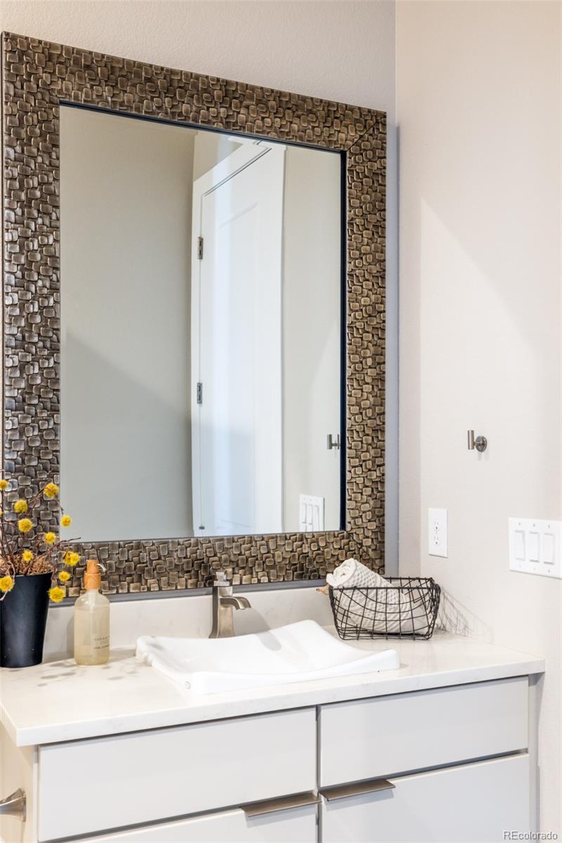 MLS Image #21 for 27681 e lakeview drive,aurora, Colorado