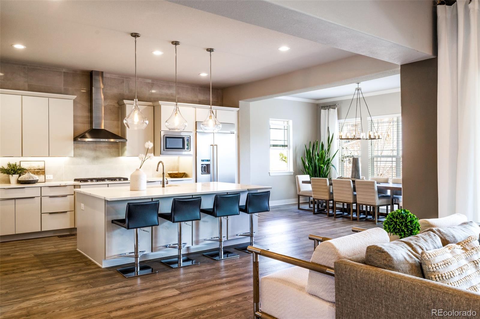 MLS Image #7 for 27681 e lakeview drive,aurora, Colorado