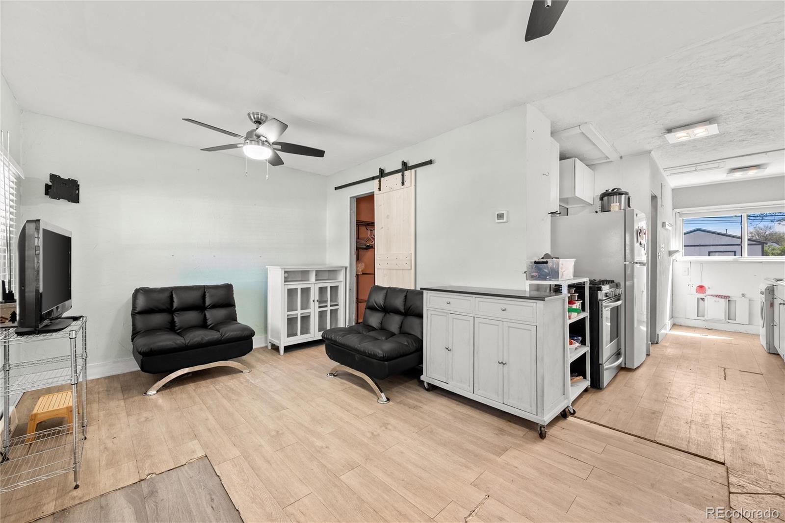 MLS Image #5 for 2036 s acoma street,denver, Colorado