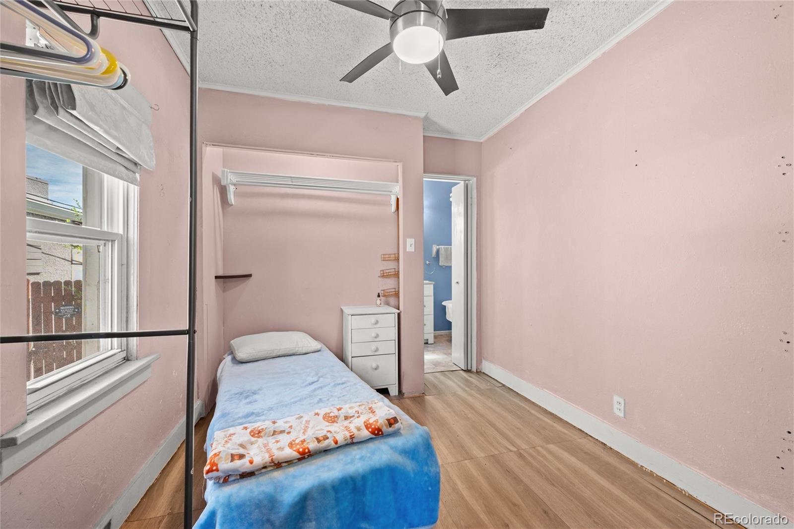 MLS Image #6 for 2036 s acoma street,denver, Colorado