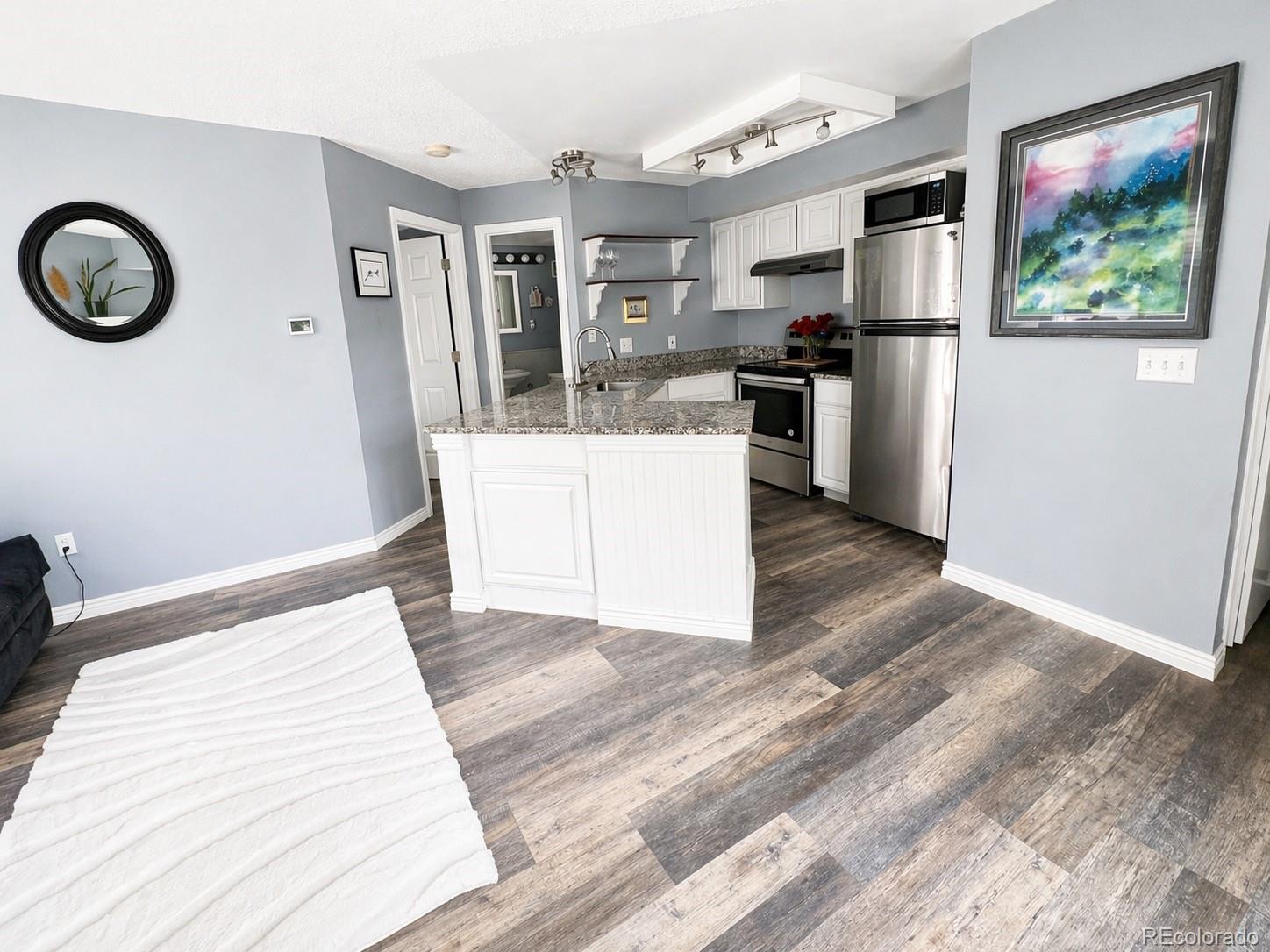 MLS Image #3 for 5250 s huron way,littleton, Colorado