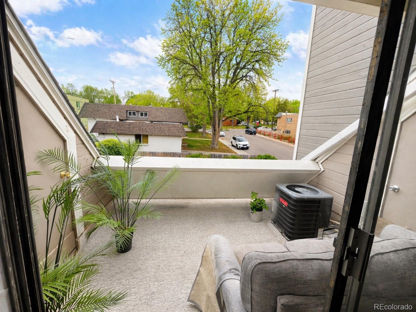 MLS Image #8 for 5250 s huron way,littleton, Colorado