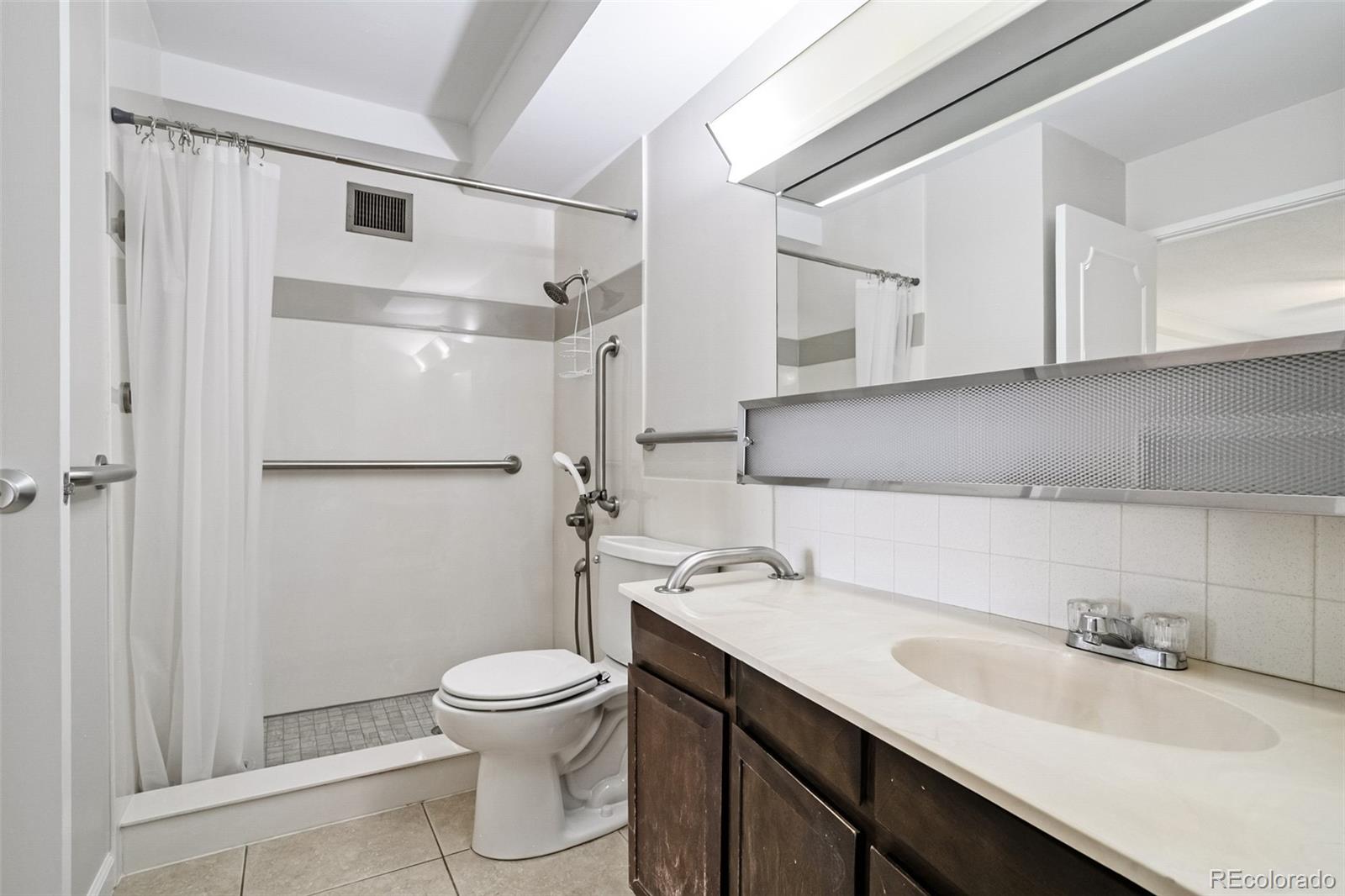 MLS Image #16 for 690 s alton way 6a,denver, Colorado