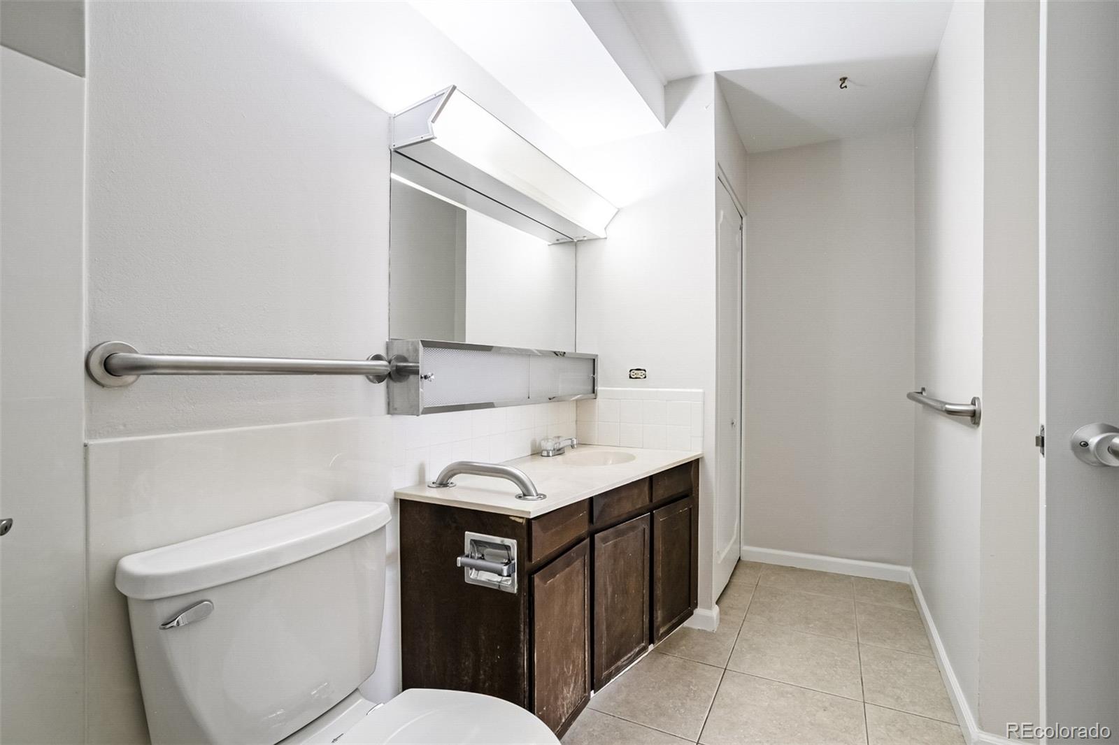 MLS Image #17 for 690 s alton way 6a,denver, Colorado