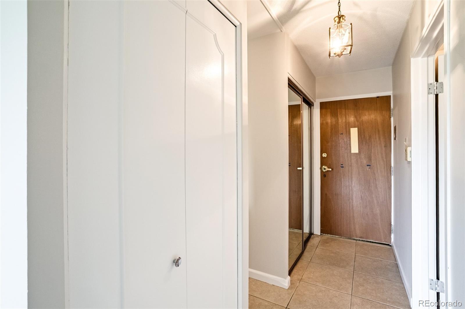 MLS Image #2 for 690 s alton way 6a,denver, Colorado