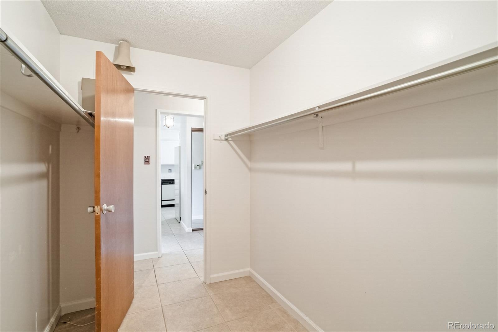 MLS Image #31 for 690 s alton way 6a,denver, Colorado