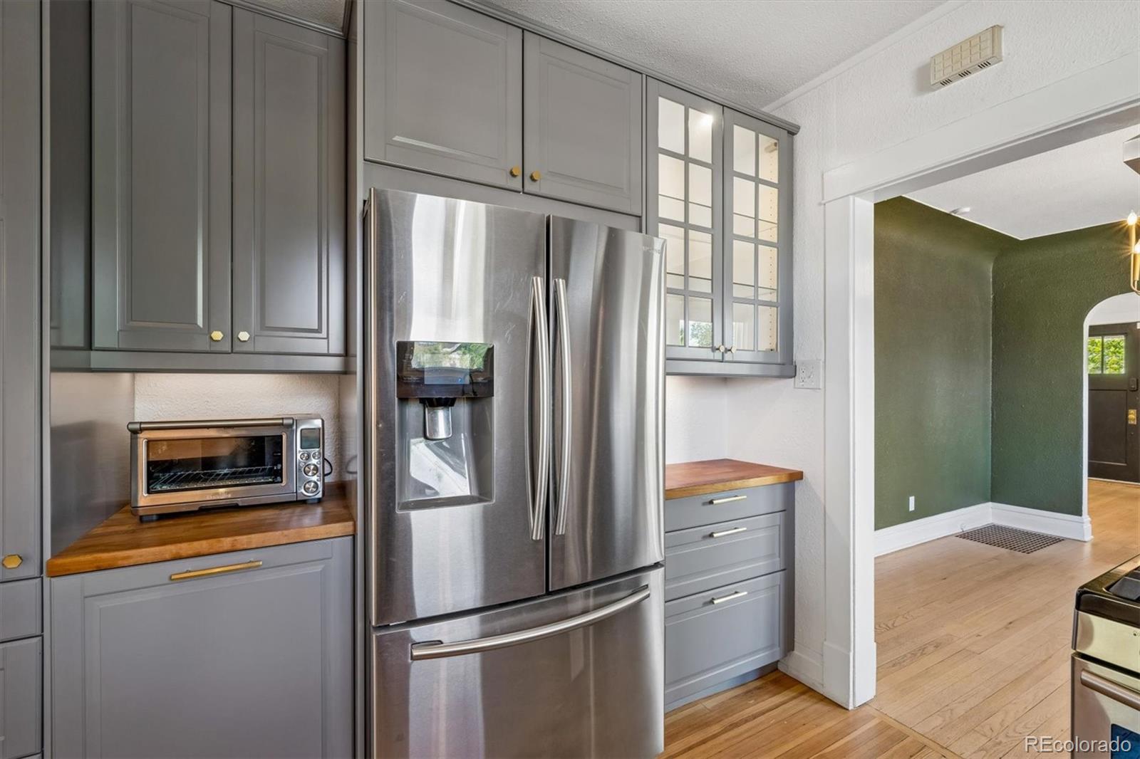 MLS Image #15 for 2290  holly street,denver, Colorado