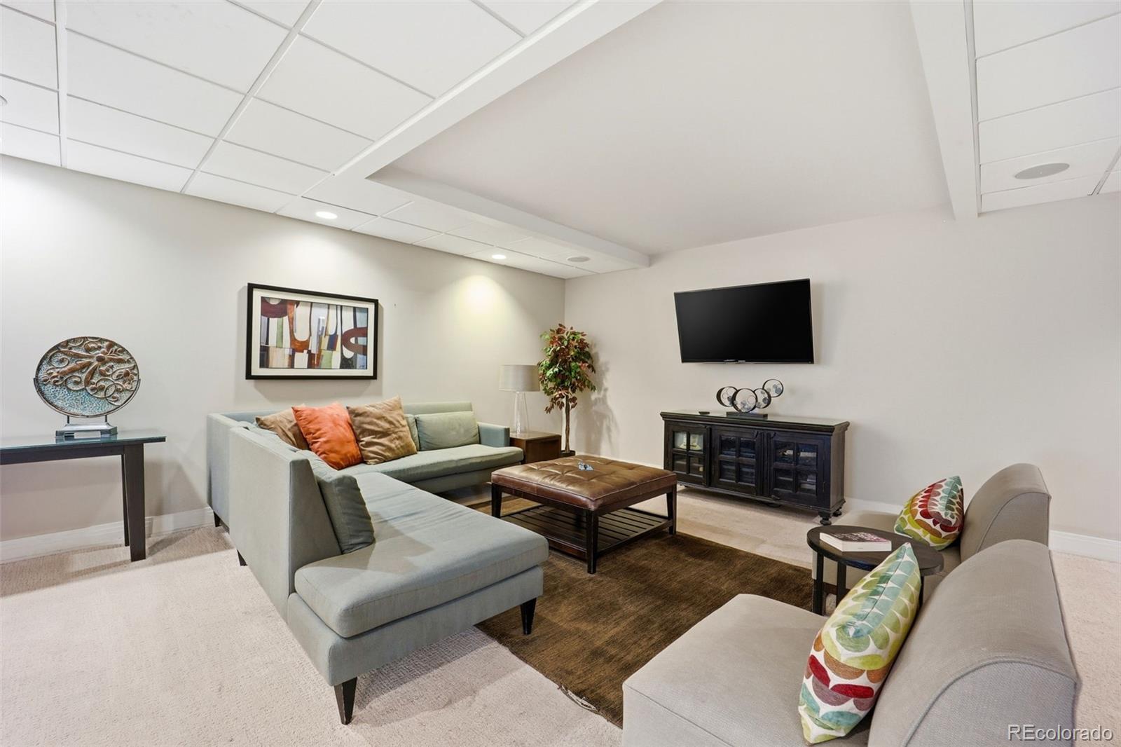 MLS Image #14 for 2  adams street 603,denver, Colorado