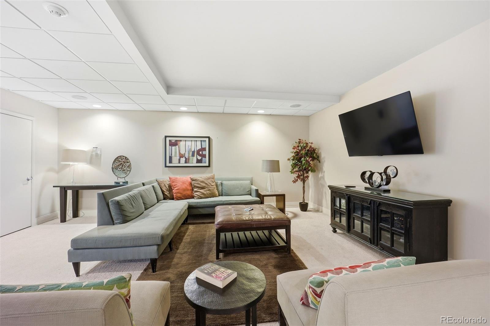 MLS Image #15 for 2  adams street 603,denver, Colorado