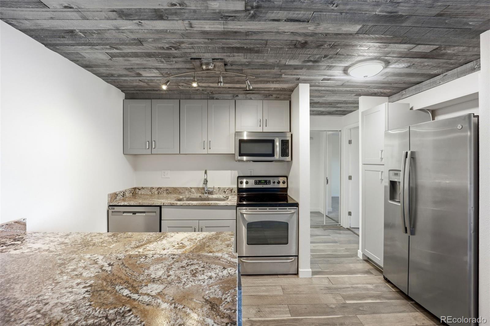 MLS Image #32 for 2  adams street 603,denver, Colorado