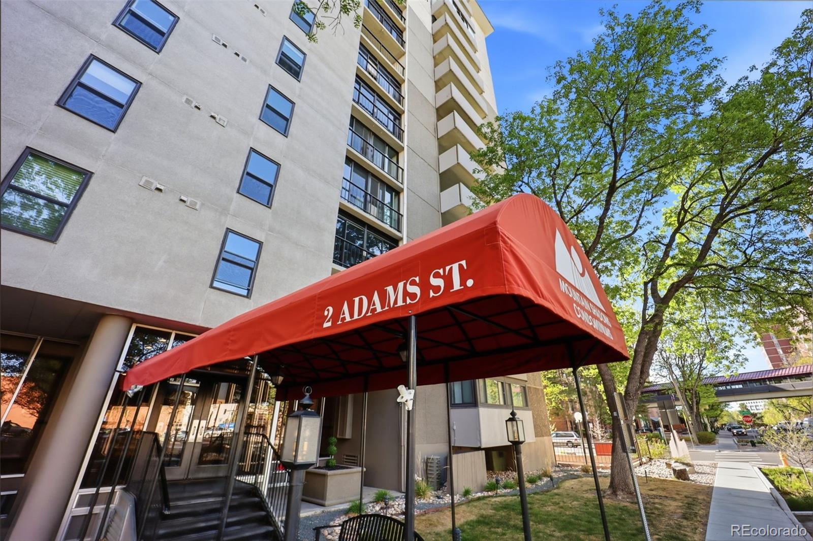 MLS Image #7 for 2  adams street 603,denver, Colorado