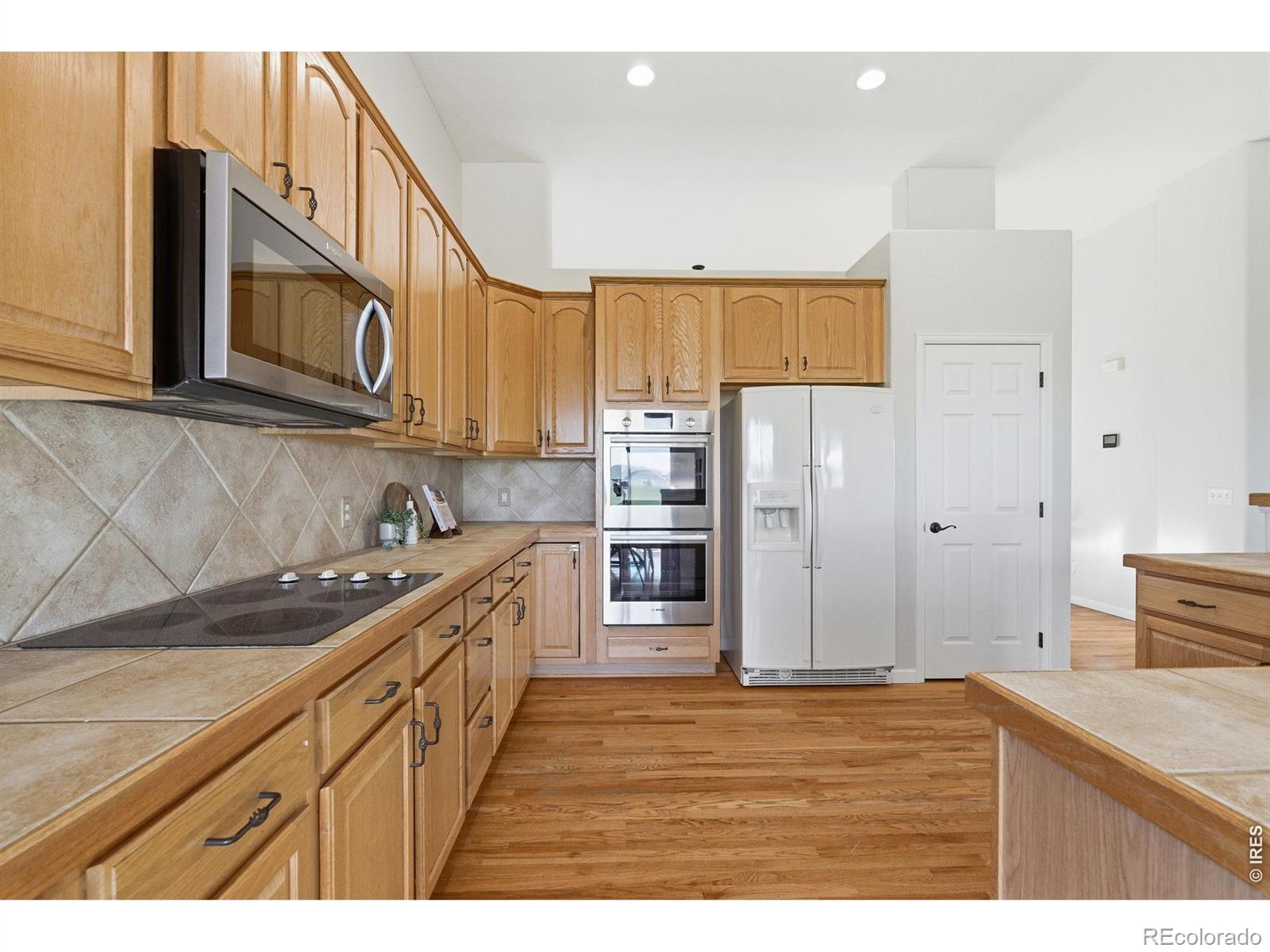 MLS Image #13 for 879  glenarbor circle,longmont, Colorado
