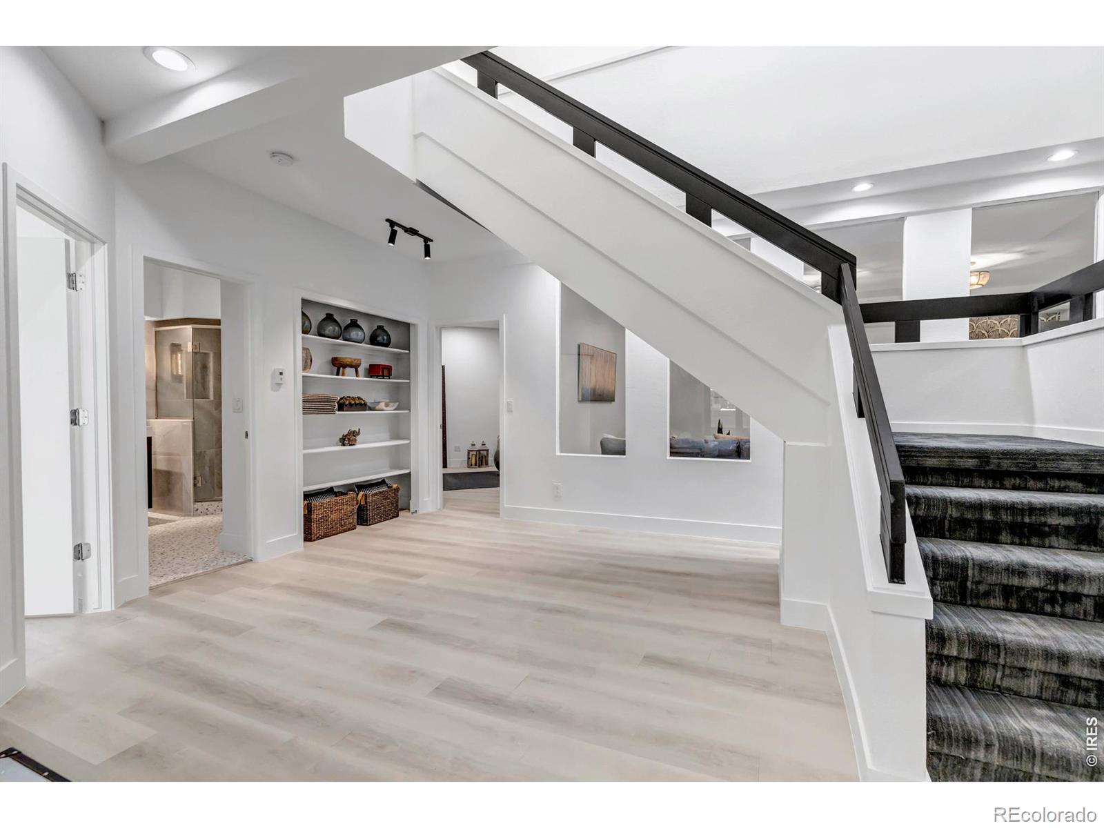 MLS Image #20 for 5200  sunset drive,littleton, Colorado