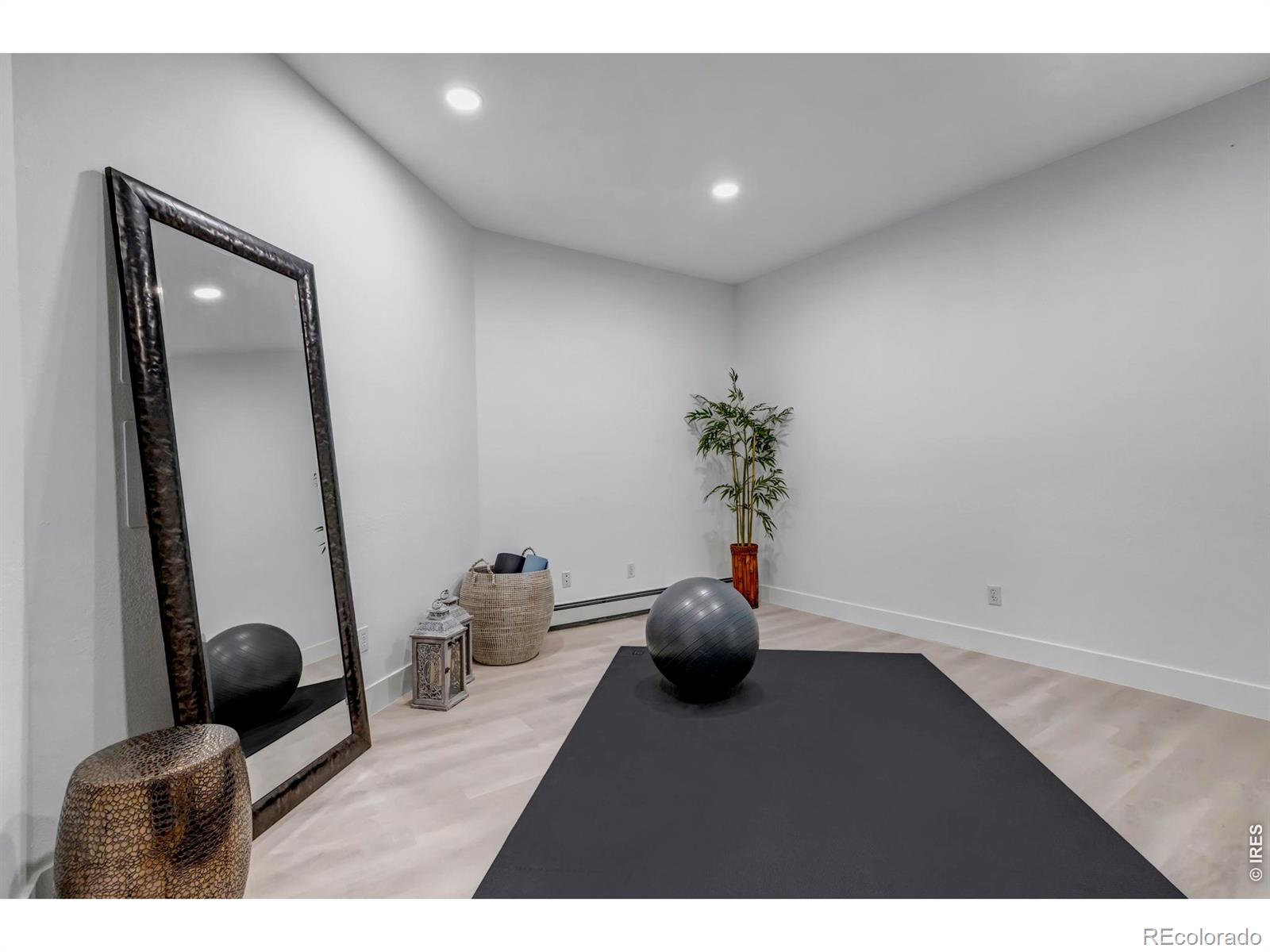 MLS Image #25 for 5200  sunset drive,littleton, Colorado