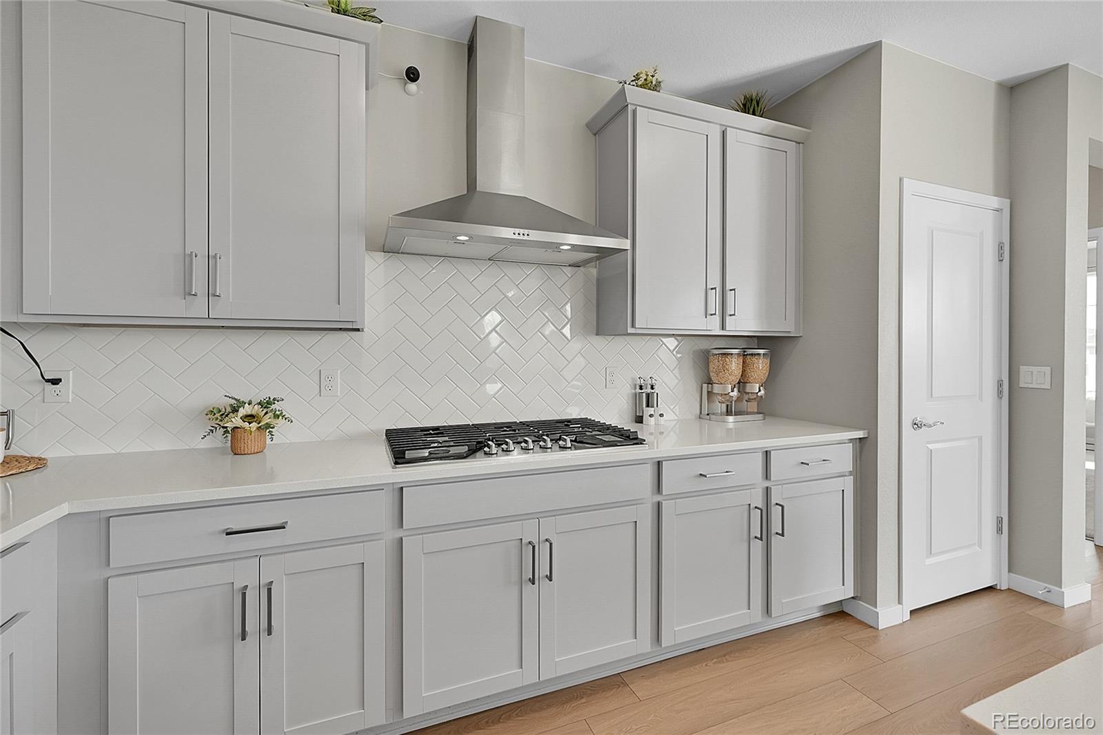 MLS Image #4 for 23642 e 40th avenue,aurora, Colorado