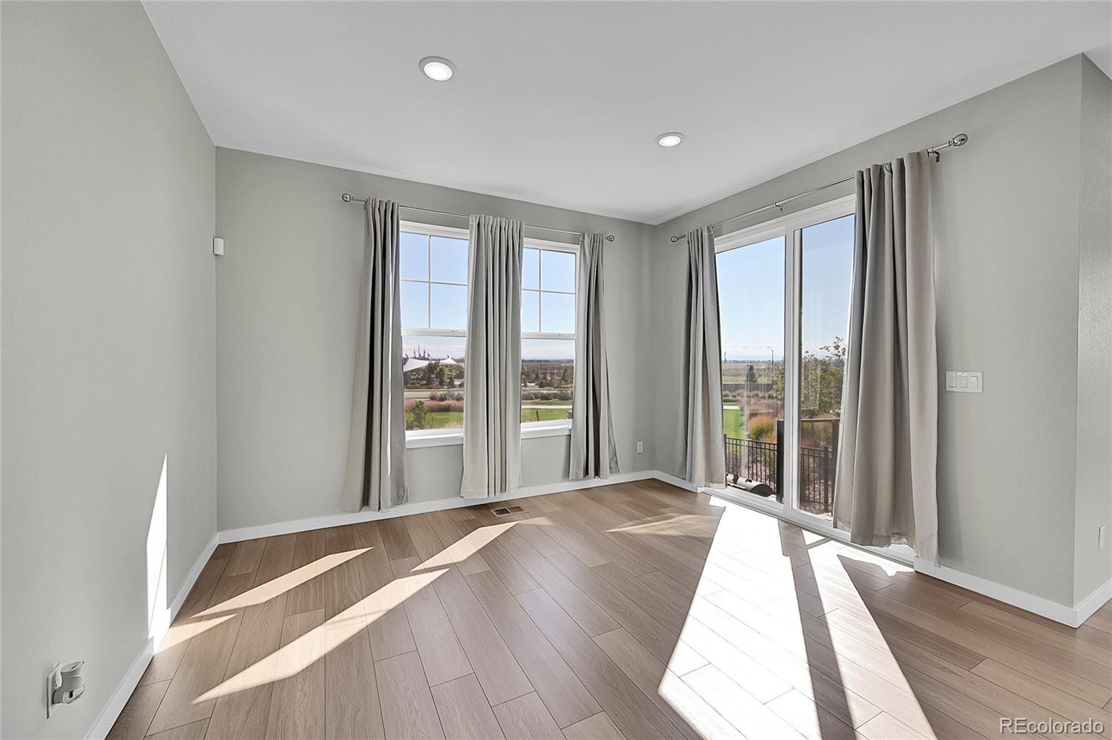 MLS Image #6 for 23642 e 40th avenue,aurora, Colorado