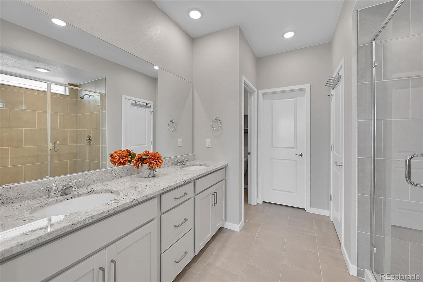 MLS Image #9 for 23642 e 40th avenue,aurora, Colorado