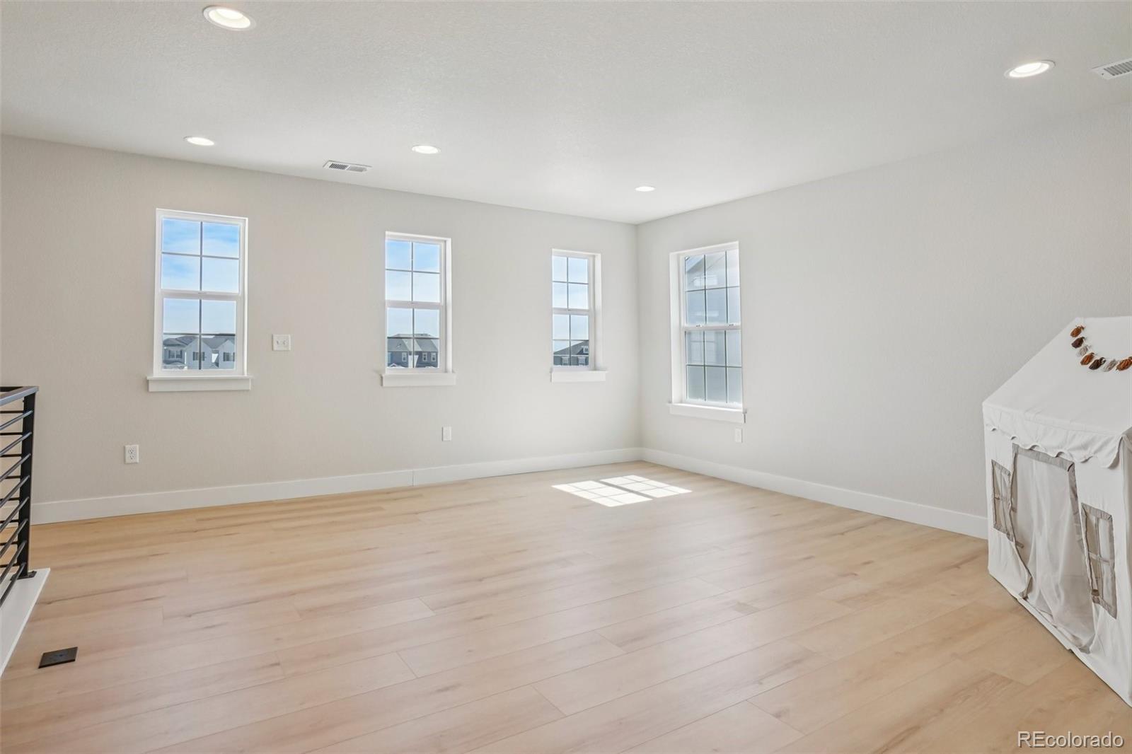 MLS Image #21 for 7319 s yantley way,aurora, Colorado