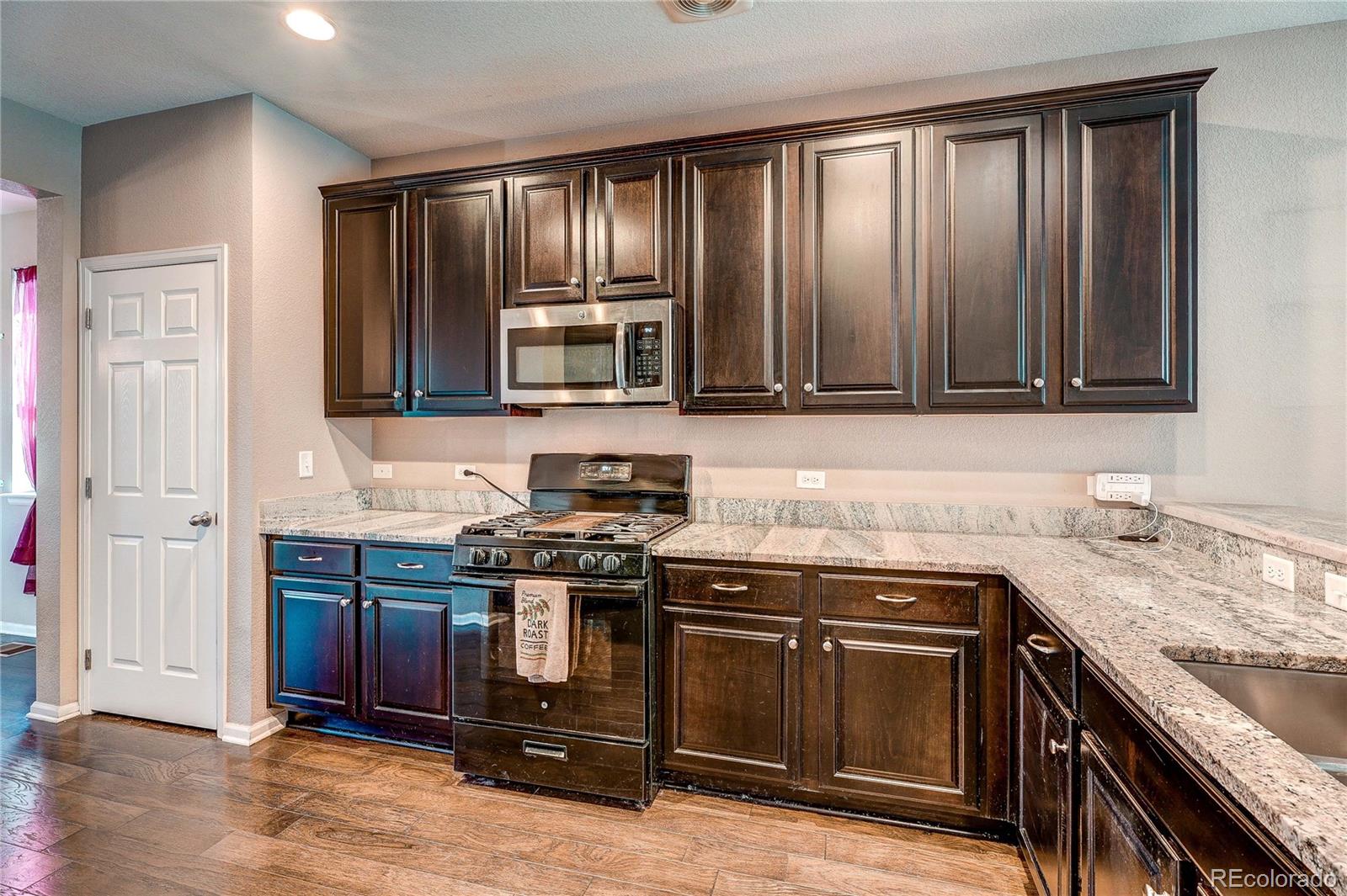 MLS Image #8 for 25120 e maple place,aurora, Colorado