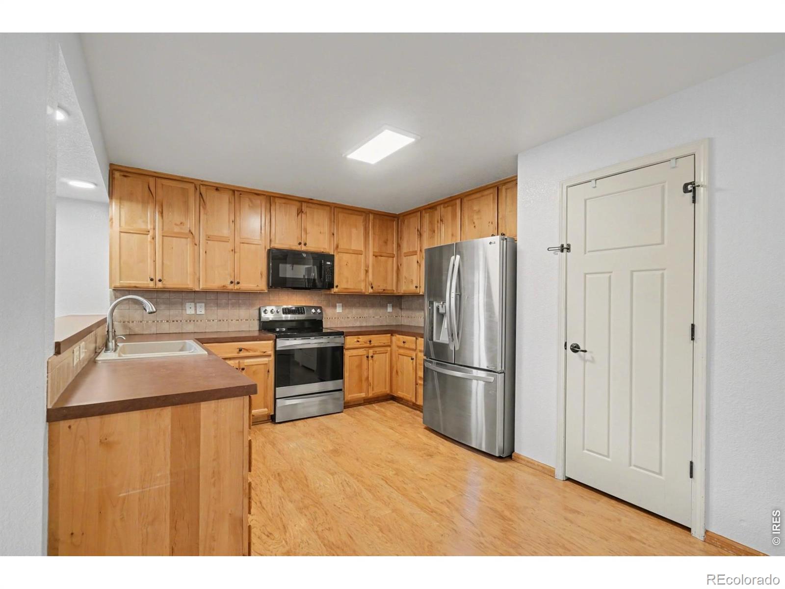 MLS Image #10 for 3413  hewitt street,loveland, Colorado